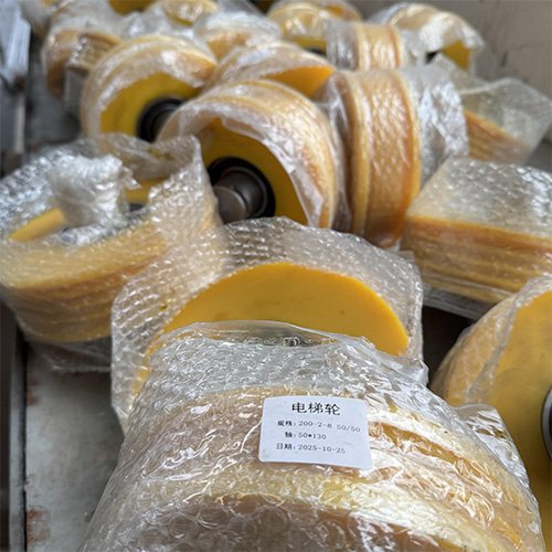 Wear-resistant nylon pulleys