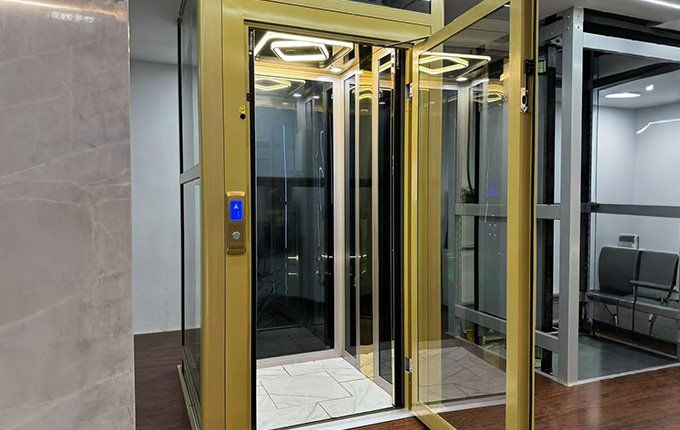 Traction elevator