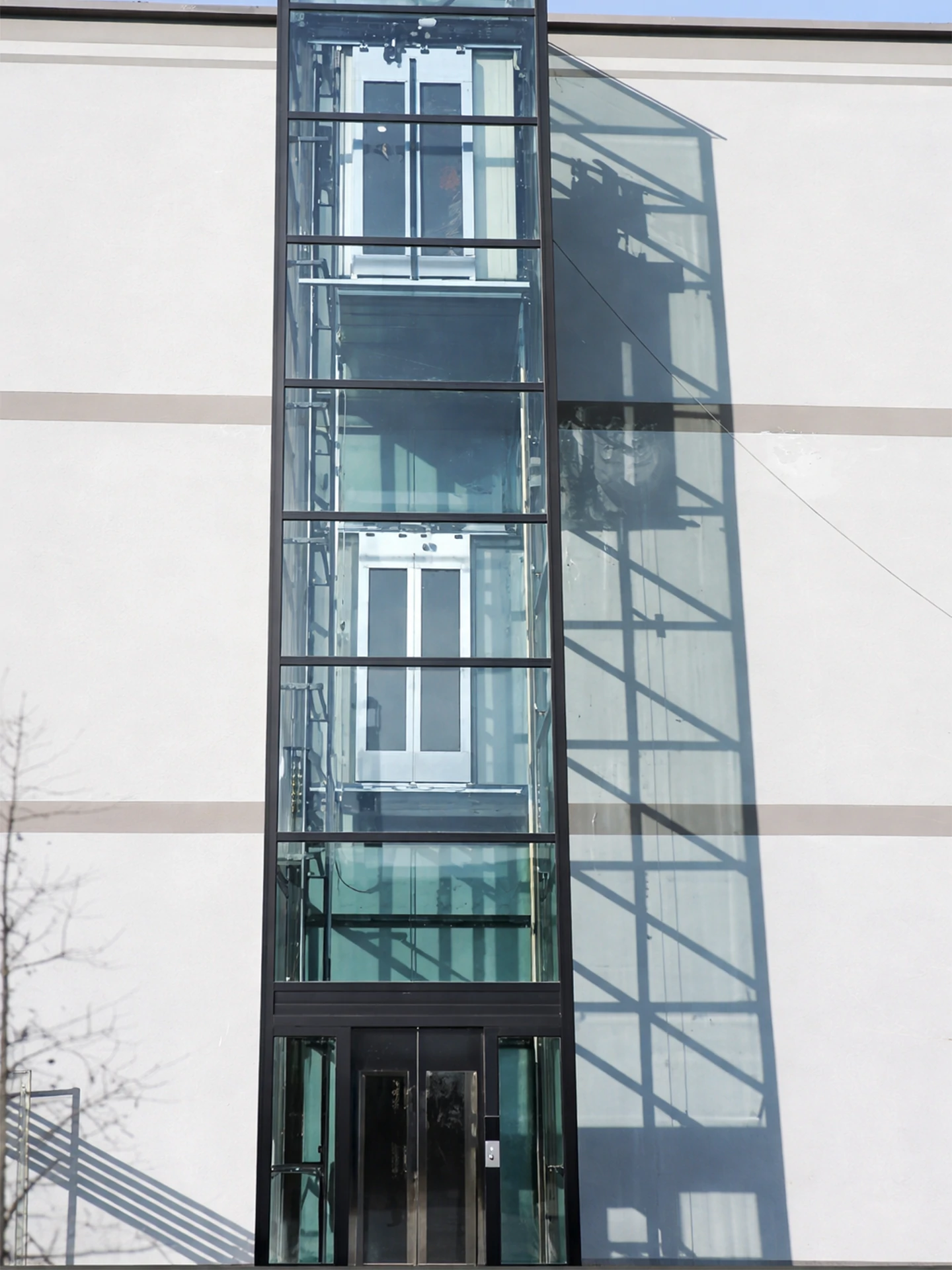 case- 6 person passenger elevato