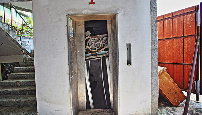 diy home elevator's hazard--Later Maintenance and Troubleshooting Are Not Guaranteed