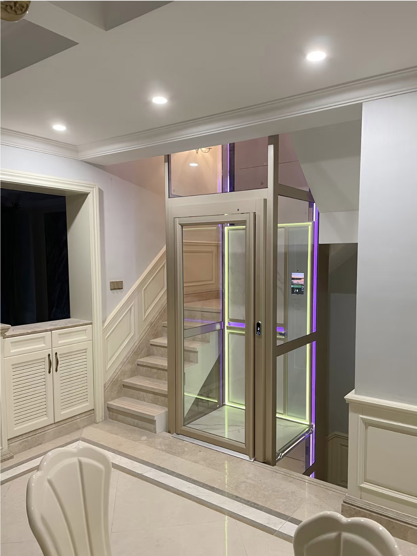 Installation of a 3-story Traction Gantry Elevator with Electric Door in Zhejiang