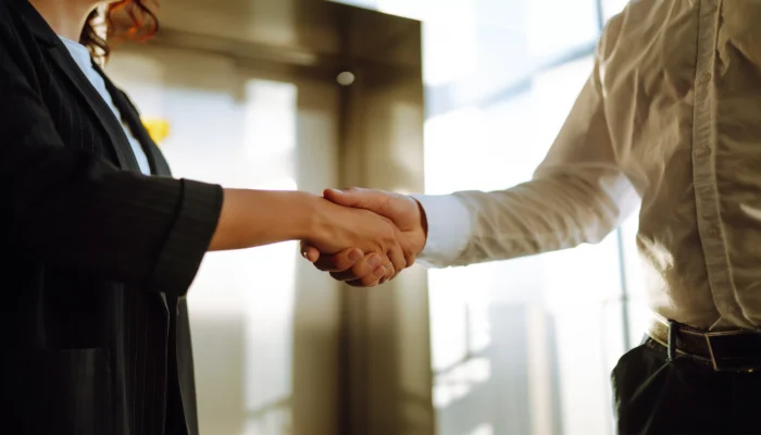 Elevator Etiquette: 5 Core Rules Everyone Should Know