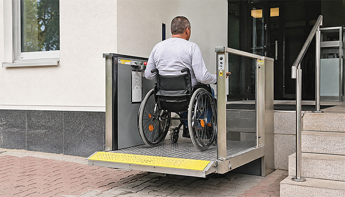 Home Elevator VS Wheelchair Lift: What’s the Difference?