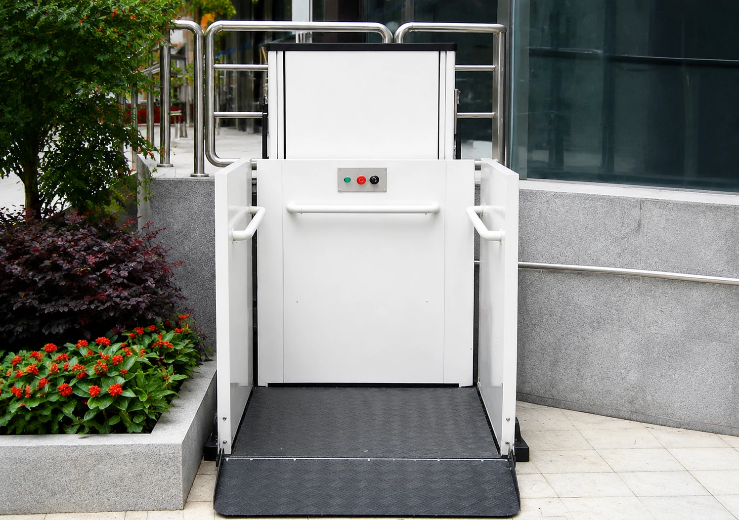 Anterlift--Porch Lift